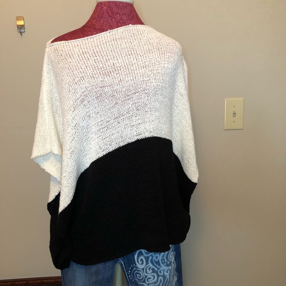 Chico's Sweaters - Chico’s poncho with open sleeves. EUC
